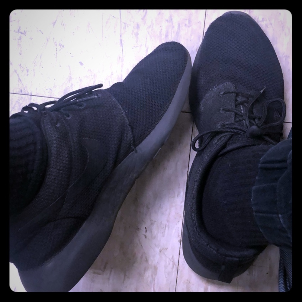 Nike Roshe Run size 11